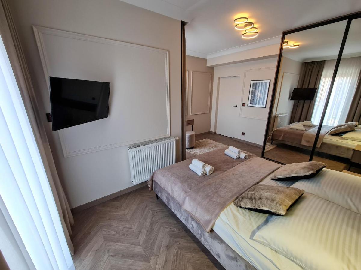 Hallera 4 *